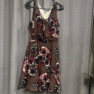 Maurices Floral Mini Dress- lace back insert- super sweet! 🥰